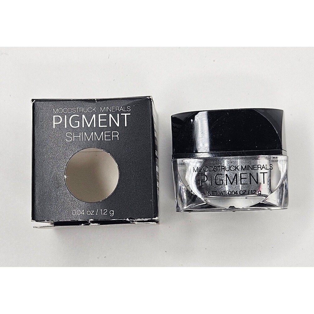 Younique Moodstruck Minerals Pigment Shimmer Feisty New in Box